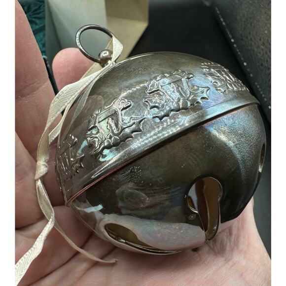 WALLACE SILVERSMITH 1998 ANNUAL CHRISTMAS SLEIGH BELL ORNAMENT -30D - Picture 9 of 12
